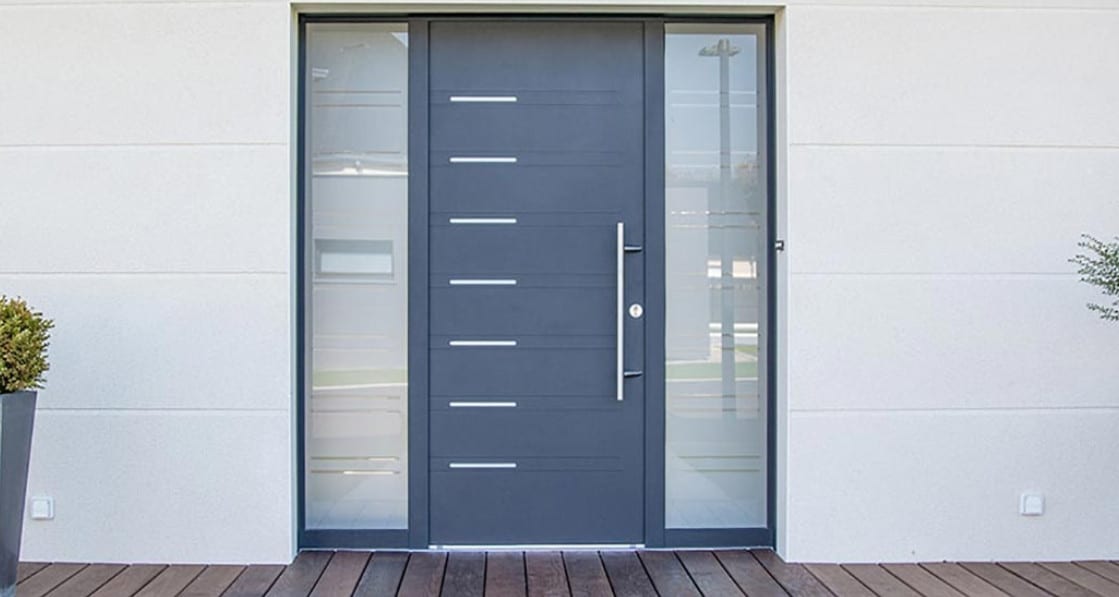 Comment bien isoler votre logement avec une porte d’entrée double ?